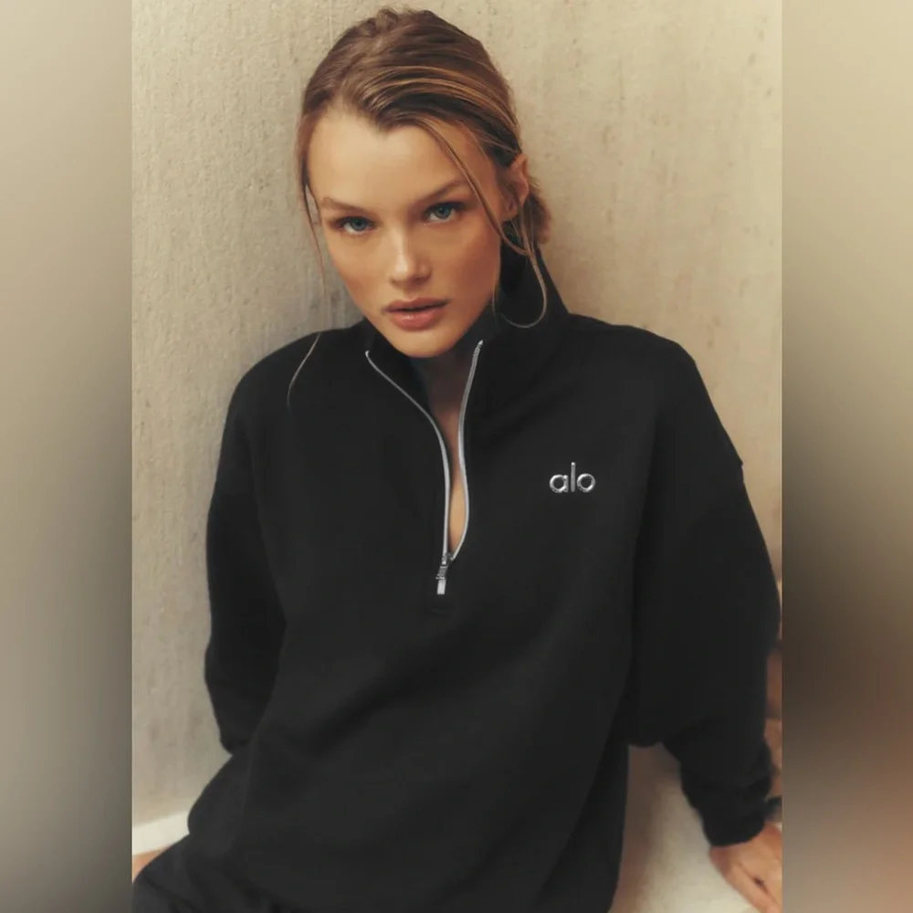 ALO Accolade 1/4 Zip Pullover Black ✨
